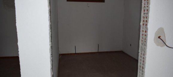 5 bedrooms Villa in Thessaloniki, Greece No. 1403 5