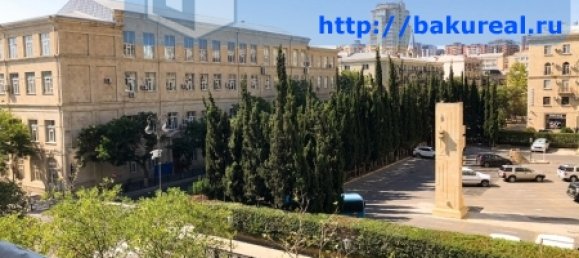 3 bedrooms Apartment in Baku, Azerbaijan No. 1 2