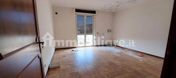 2311m² Warehouse in Acquaviva Picena, Italy No. 318893 2