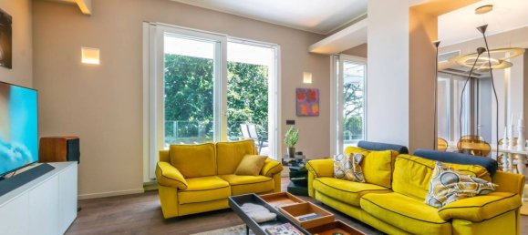 2 bedrooms Penthouse in Pino Torinese, Italy No. 315287 12