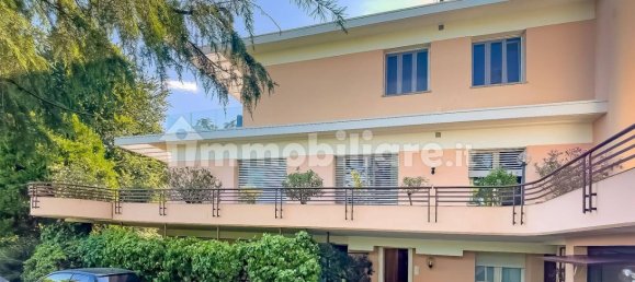 2 bedrooms Penthouse in Pino Torinese, Italy No. 315287 3