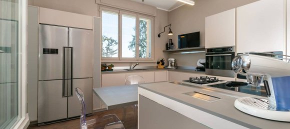 2 bedrooms Penthouse in Pino Torinese, Italy No. 315287 17