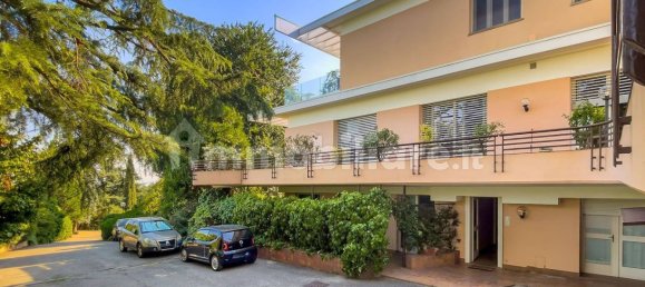 2 bedrooms Penthouse in Pino Torinese, Italy No. 315287 4