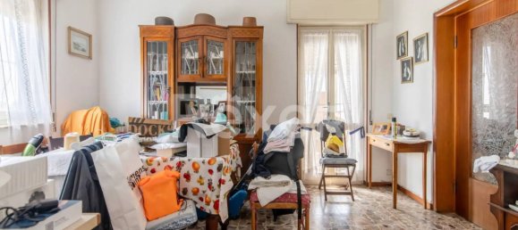 5 rooms Villa in Trecate, Italy No. 300973 5