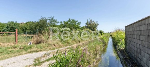 5 rooms Villa in Trecate, Italy No. 300973 33