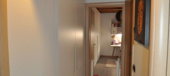 4 bedrooms Apartment in Bussolengo, Italy No. 337074 7