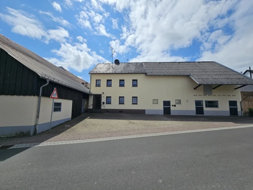 4 Schlafzimmer Haus in Vulkaneifel, Germany, Nr. 321797