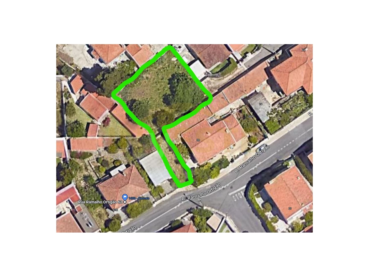 318m² Land in Cascais, Portugal No. 121681