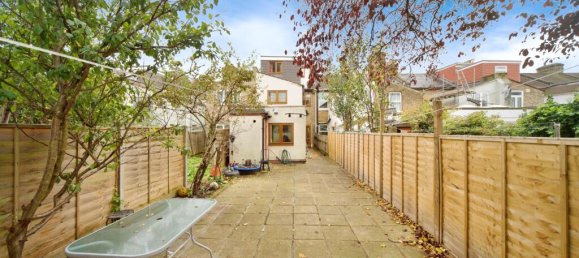 5 bedrooms House in Leytonstone, United Kingdom No. 11543 3