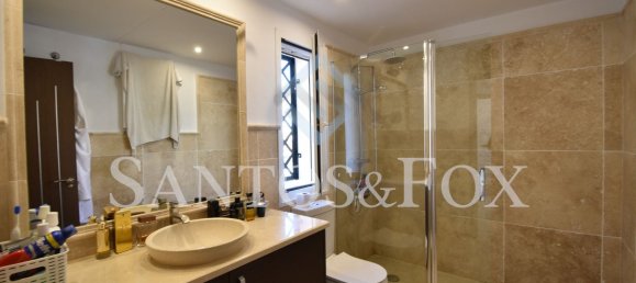 4 bedrooms Townhouse in Marbella, Spain No. 43801 3