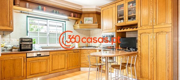 3 bedrooms Villa in Montenegro, Portugal No. 111432 7