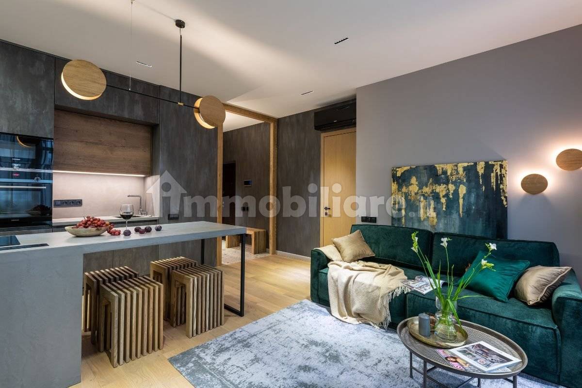 Квартира с 2 спальнями в Монторфано, Италия № 304241