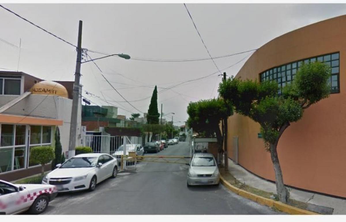 4 bedrooms House in Tlalnepantla, Mexico No. 215531