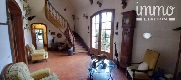 3 bedrooms Villa in La Ferte-Saint-Cyr, France No. 63160 8