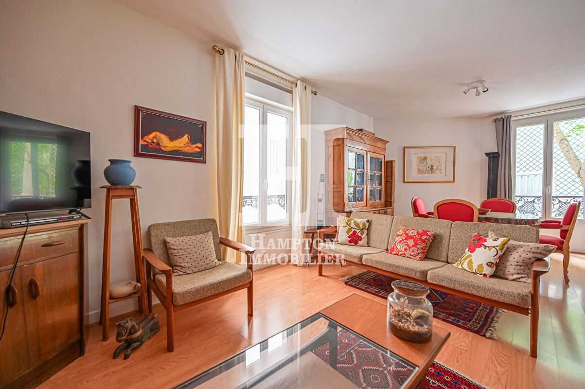 Duplex T1 em Paris, France N.º 298117