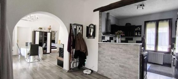 2 bedrooms House in Montceau-les-Mines, France No. 358953 2