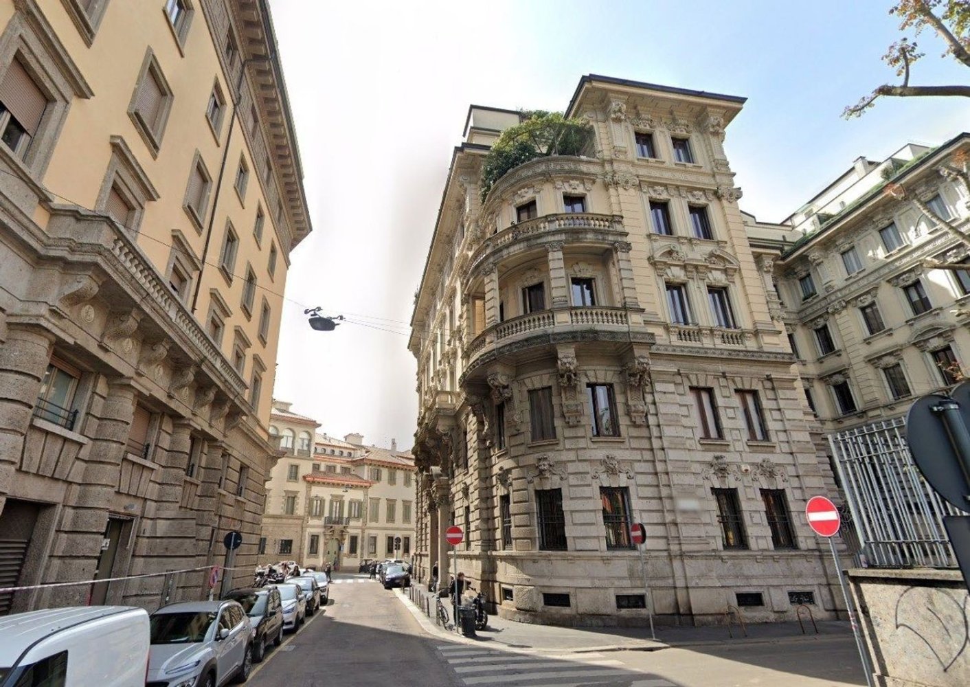 4 rooms Apartment in Milan, Italy No. 333239