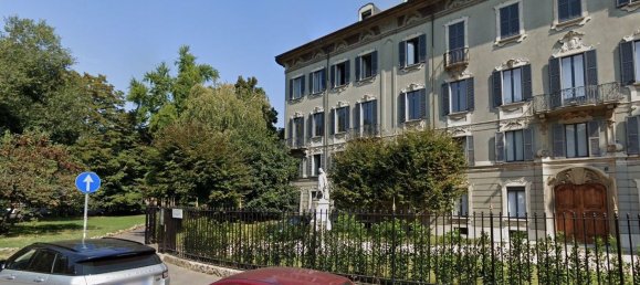 4 rooms Apartment in Milan, Italy No. 333239 8