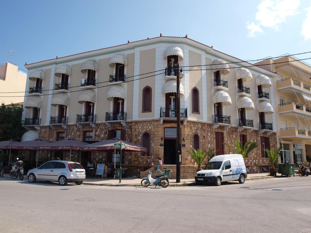 33-Zimmer Stadthaus in Euboea, Greece, Nr. 5663