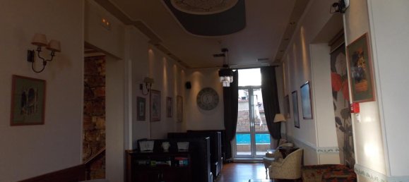 33-Zimmer Stadthaus in Euboea, Greece, Nr. 5663 8