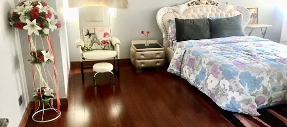 5 bedrooms Condo in Bangkok, Thailand No. 6738 4