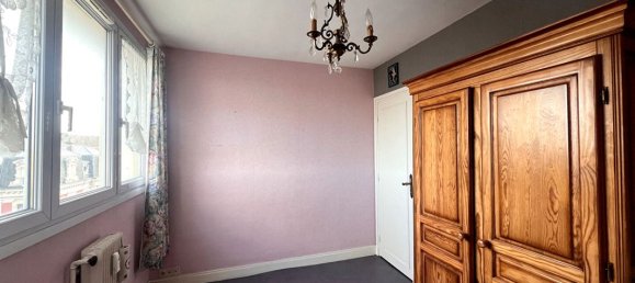 Apartamento de 3 dormitorios en Calais, France No. 52980 2