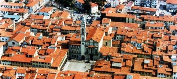 Apartamento de 4 habitaciónes en Montevarchi, Italy No. 43915 15