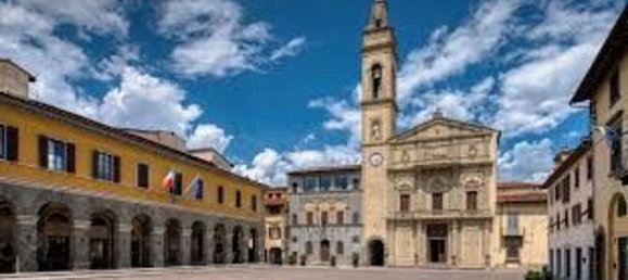 Apartamento de 4 habitaciónes en Montevarchi, Italy No. 43915 5