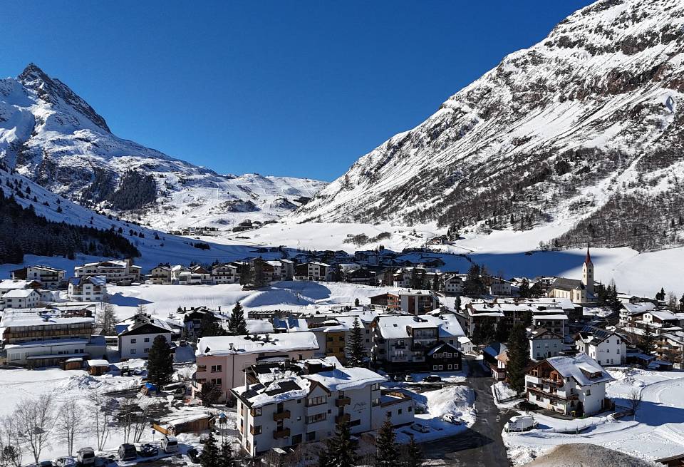 Terreno en Galtur, Austria 718 m² No. 9908