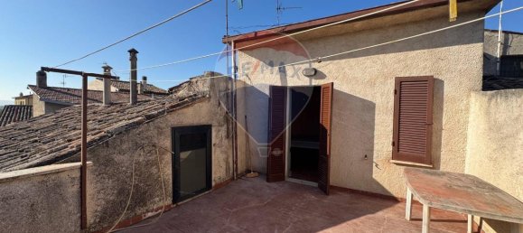 Дом с 4 комнатами в Фолиньо, Италия № 5989 26