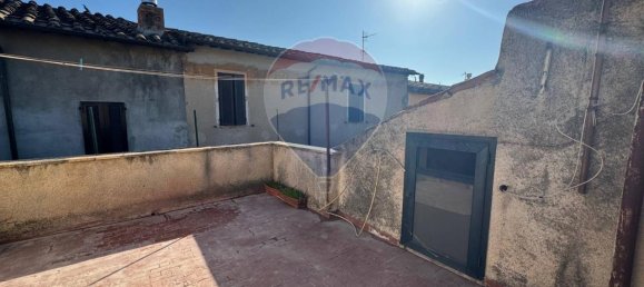 Дом с 4 комнатами в Фолиньо, Италия № 5989 24