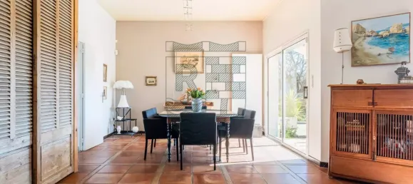 Вилла с 6 спальнями в Марсель, Франция № 192856 2