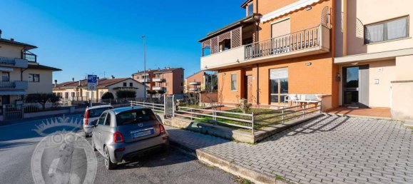 2 bedrooms Apartment in Cortona, Italy No. 154541 2