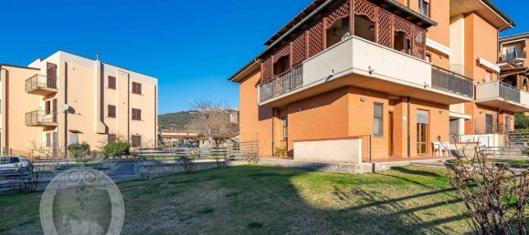 2 bedrooms Apartment in Cortona, Italy No. 154541 3