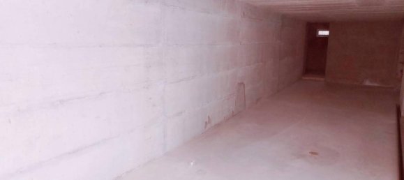 4 rooms Apartment in Varese, Italy No. 29402 25