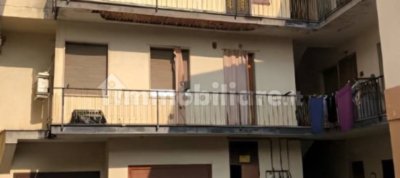 1 bedroom Apartment in Caronno Varesino, Italy No. 333007 2