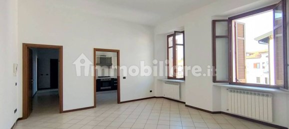 Apartamento de 2 dormitorios en Lonate Ceppino, Italy No. 2791 4