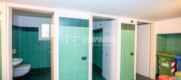 1 room Commercial property in Brescia, Italy No. 313137 2