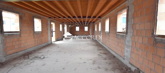 3 Schlafzimmer Haus in Montebelluna, Italy, Nr. 71748 3