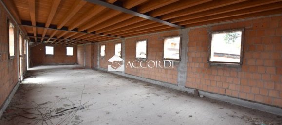 3 Schlafzimmer Haus in Montebelluna, Italy, Nr. 71748 5