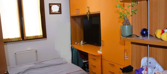 Apartamento de 3 habitaciónes en Colverde, Italy No. 130695 3
