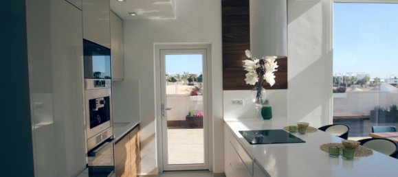 Villa de 3 dormitorios en Ciudad Quesada, Spain No. 3602 16