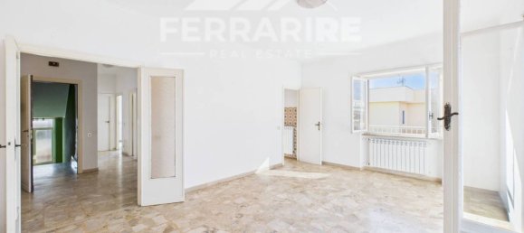 1 bedroom Apartment in Fiumicino, Italy No. 322531 4