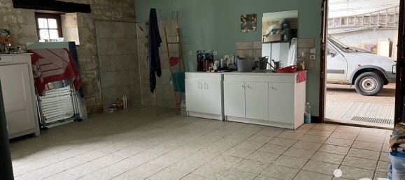 3 bedrooms Townhouse in Charente, France No. 337115 2