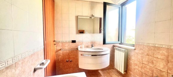 Квартира с 3 комнатами в Лабико, Италия № 130473 14