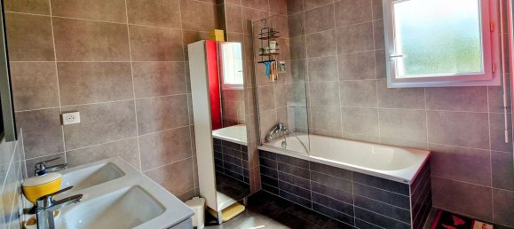 6 rooms House in Getigne, France No. 291042 9