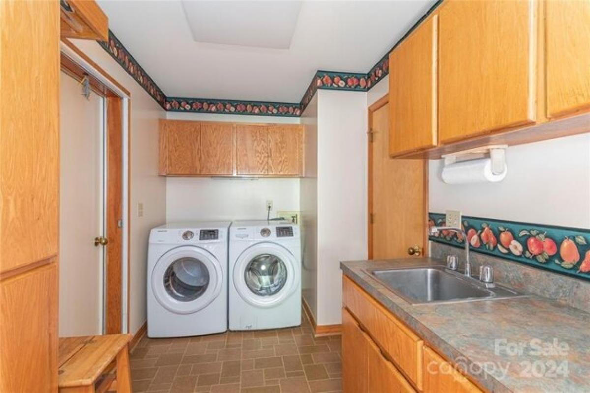 2 bedrooms House in Waynesville, USA No. 395222