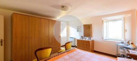 3 bedrooms Villa in Casina, Italy No. 304615 5