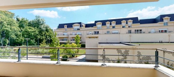 1 bedroom Apartment in Emerainville, France No. 335093 12