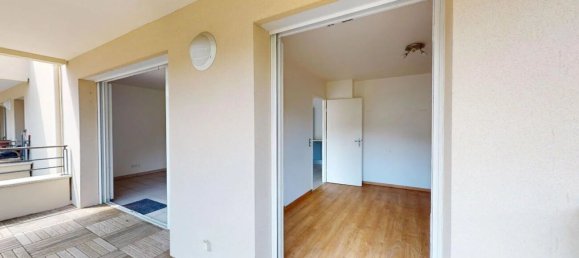 1 bedroom Apartment in Emerainville, France No. 335093 10